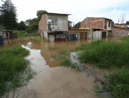 En Jamundí una creciente del río Jamundí puso en alerta a la población.