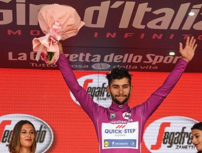 Fernando Gaviria se ha robado las miradas en el Giro D' Italia por su velocidad y su capacidad de sprint en los últimos metros de las etapas.