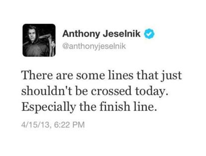 En 2013 el comediante Anthony Jeselnik generó controversia al referirse a los atentados en la Maratón de Boston al trinar "Hay algunas lineas que no se deben cruzar hoy. Especialmente la línea de meta".