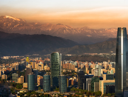 Según los datos expuestos en el documento, Santiago de Chile es la segunda ciudad más inteligente de la región. 'Cities in Motion' resalta las políticas ambientales y el manejo de los recursos. de la capital del país austral
