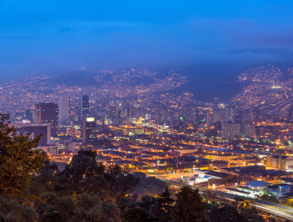 Medellín es la ciudad colombiana mejor ubicada y la cuarta de la región. Según la Universidad de Navarra, la movilidad y la planificación urbana marcan la diferencia.