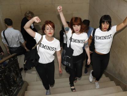 La secretaria de igualdad del gobierno, Marlene Schiappa, envió a Femen una carta de apoyo en la que celebró la lucha de las mujeres y dijo que el juicio que se lleva contra las activistas está lleno de incoherencias.