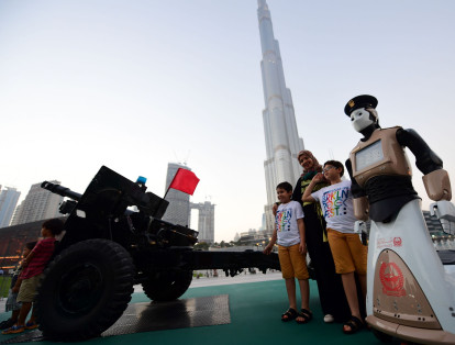 Robot policía en Dubai