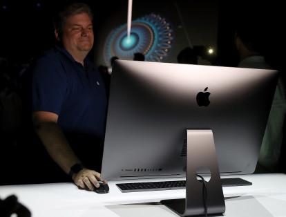 El iMac contará con procesadores Intel Core de séptima generación Kaby Lake. A su vez incluirá dos puertos Thunderbolt 3. El iMac Pro es el modelo más potente desarrollado por Apple hasta el momento. Viene con un procesador de hasta 18 núcleos y placa gráfica AMD Radeon Vega.