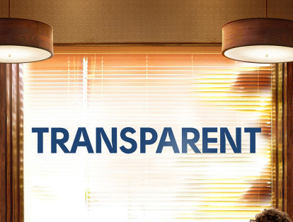 'Transparent' es otra de las series originales de Amazon. Esta producción estrenada en 2014 cuenta la historia de una familia que asume la homosexualidad de su padre.