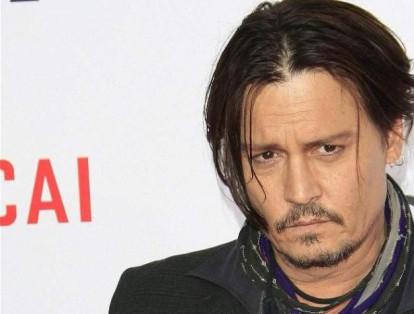 Además de este escándalo, meses atrás la estrella del cine Johnny Depp se vio envuelto en un escándalo cuando su esposa reveló fotos con el rostro golpeado, aparentemente por el actor.