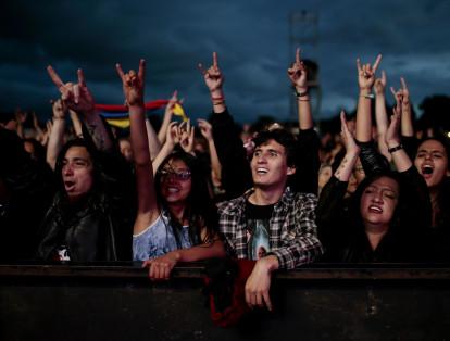 Público asiste hoy, sábado 1 Julio de 2017, al primer día del Festival de Rock al Parque, en el parque Simón Bolívar de Bogotá (Colombia).