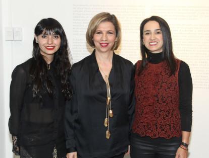 Natalia Solano, Andrea Walker y Juanita Solano.