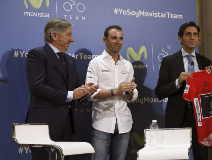 El 11 de septiembre del 2016, el equipo Movistar renovó el contrato con el ciclista boyacense gracias a su victoria en la Vuelta a España. Es el segundo colombiano en ganarla, luego de Lucho Herrera en 1987.