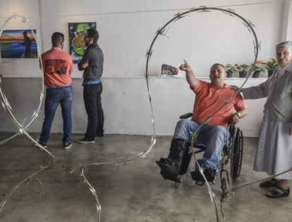 En el Centro Penitenciario La Paz, de Itagüí, unos 38 reclusos inauguraron su propia galería de arte.