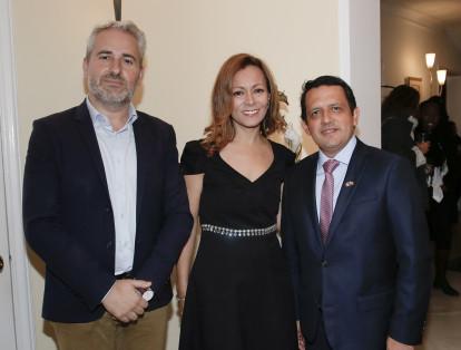 Roberto Diez, Nancy Pardo y Olivier Pradet.