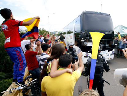 Las autoridades prevén que cerca de 15.000 ciudadanos colombianos viajen a Venezuela por el partido.