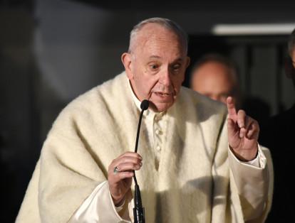 Finalmente, el Papa hizo un pedido muy particular: “¿Les puedo pedir un favor? Recen por mí”.