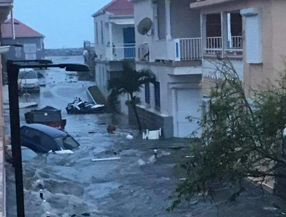 Furia del huracán Irma arrasa la isla de San Martín en el Caribe
