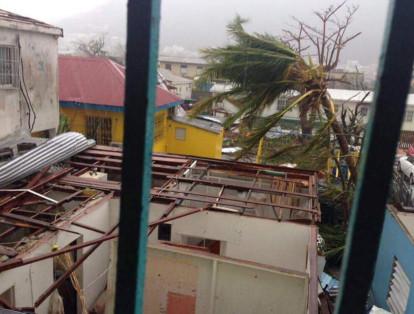 Furia del huracán Irma arrasa la isla de San Martín en el Caribe