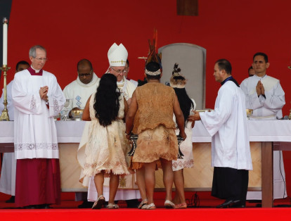 El arzobispo de Villavicencio agradeció al papa por esta beatificación. Con gratitud habló "en nombre de todos los Obispos de la Conferencia Episcopal de Colombia, en especial de los Obispos de Arauca y Garzón, y de todo el pueblo".