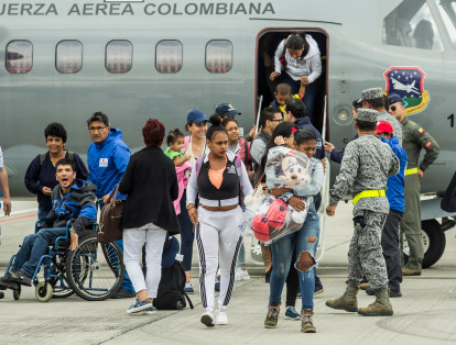 El Ministerio de Relaciones Exteriores de Colombia, en alianza con la Cruz Roja, la Fuerza Aérea y el programa de la cancillería 'Colombia Nos Une' repatriaron a los connacionales quienes perdieron sus hogares y la mayoría de sus bienes materiales.