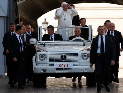 Este miércoles, por ejemplo, el Papa llegó a su audiencia general en la plaza de San Pedro, en el Vaticano (Roma).