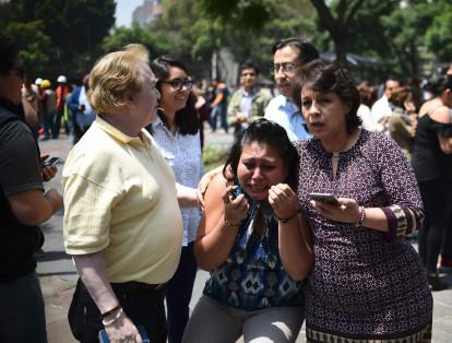 El sismo causó escenas de pánico justo cuanto se cumplen 32 años de poderoso terremoto que provocó miles de muertes en Ciudad de México.