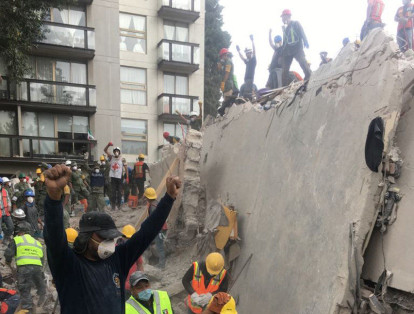 La búsqueda desesperada de sobrevivientes en el terremoto en México