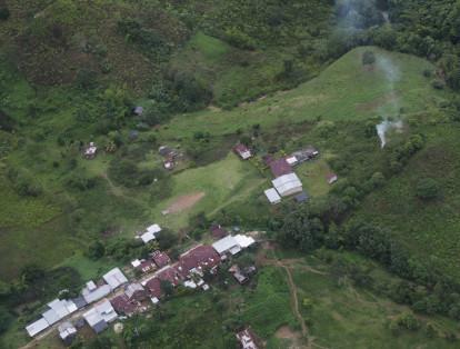 En el lugar conocido como el Naya, en el Cauca, no hay vías que faciliten el traslado a un centro asistencial y el hospital más cercano está a 9 horas, a lomo de mula.