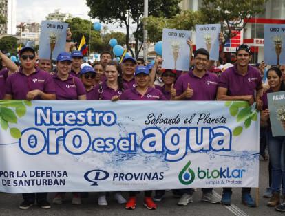 9.	La gran marcha por la defensa del agua en Santurbán contó con la colaboración de entidades públicas y privadas, que rechazan el proyecto Soto Norte.