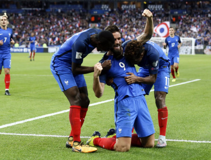 La Selección de Francia también aseguró su cupo en el Mundial de Rusia 2018, Oliver Giroud anotó uno de los tantos con los que su equipo venció 2-1 a Bielorrusia.