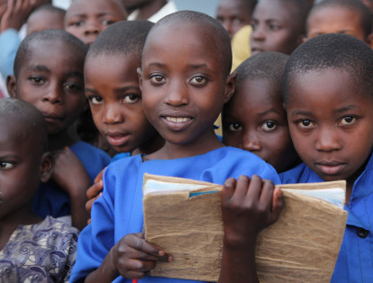 Chad

La República de Chad es un país ubicado en África central y su capital es Yamena. Allí la educación para las niñas es restringida debido a los problemas sociales y económicos que se viven. Además, 3 de cada 4 personas en esta zona no están alfabetizadas.