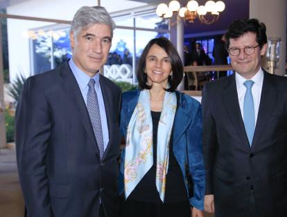 Juan Pablo Uribe, Patricia Correal y Diego Solano.