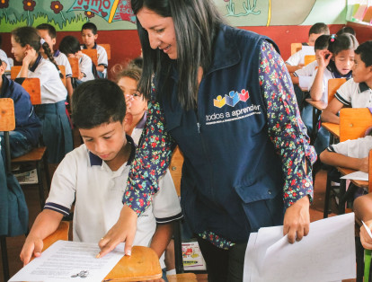 “Todos a Aprender” es el único programa del Ministerio de Educación que llega a fortalecer las prácticas pedagógicas y didácticas de los docentes directamente en el salón de clases.