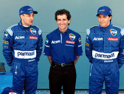 5) El piloto francés Alain Prost tiene cuatro campeonatos: 1985, 1986 (McLaren-Tag Porsche), 1989 (McLaren-Honda) y 1993 (Williams-Renault). Foto del 2001.