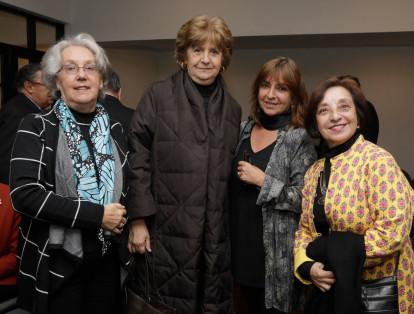 María Clara Mendoza, Carmen Barvo, Liliana Tafur y Pilar Tafur.