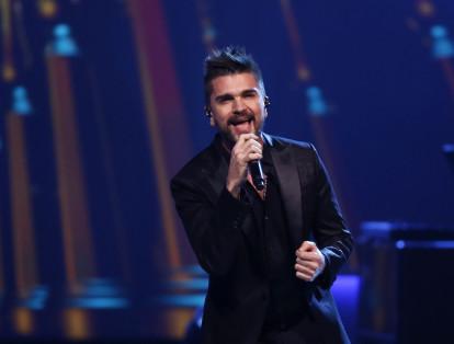 Juanes está nominado en las categorías de grabación del año (2 nominaciones), álbum del año, canción del año, álbum de pop/rock, canción alternativa, mejor ingeniería en un álbum y video musical largo.