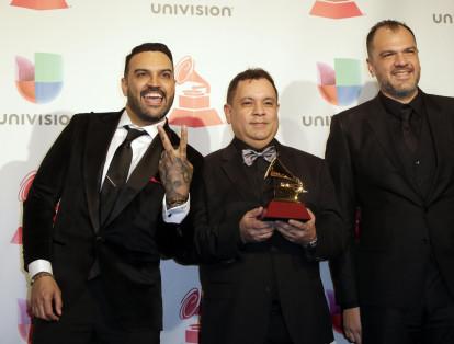 El galardón a mejor álbum tropical contemporáneo fue para la orquesta venezolana Guaco, con 'Bidimensional'.