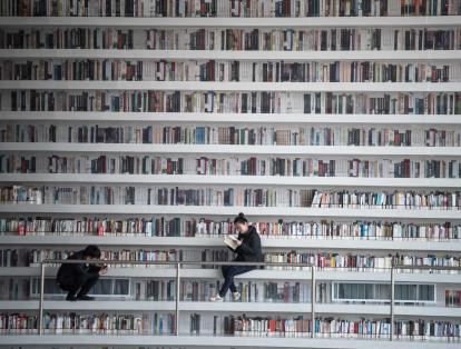 La biblioteca cuenta con 200.000 libros y espera alcanzar una colección de 1,2 millones de ejemplares.