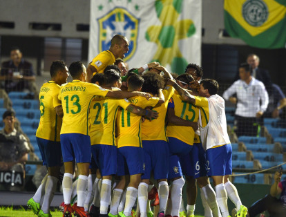 La selección de Brasil tiene 11'976.342 seguidores en Facebook, 4'130.374 en Twitter y 2'196.224 en Instagram.
