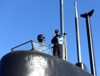 La Armada "no descarta ninguna hipótesis" sobre qué sucedió con el submarino, la principal es una falla eléctrica.