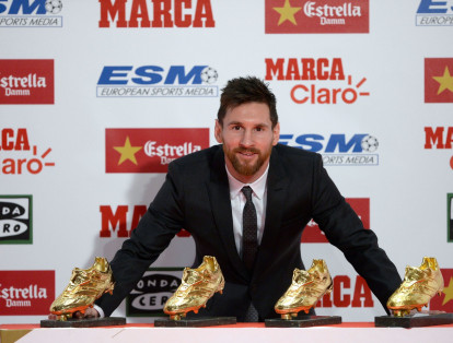 El argentino Lionel Messi recibió su su cuarta bota de oro de la Uefa.