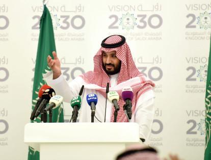 Príncipe heredero de Arabia Saudita Mohammed bin Salman,  hijo del rey Salman. El heredero hace parte del selecto grupo después de iniciar una fuerte campaña en contra de los miembros de la familia real acusados de corrupción.