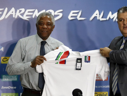 Francisco Maturana fue otro de los técnicos que se apartó de su cargo en 2017. El histórico entrenador colombiano volvió después de su retiro, a dirigir a Once Caldas, equipo con el que no pudo obtener buenos resultados.