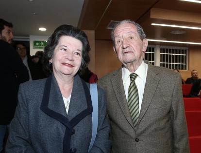 María Elena de Silva y Ricardo Silva.