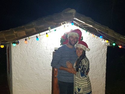 Con el Numeral #PelluardPajon, la campeona olímpica de BMX, Mariana Pajón comparte la primera navidad con su esposo. La deportista se encuentra en La Ceja- Antioquia.