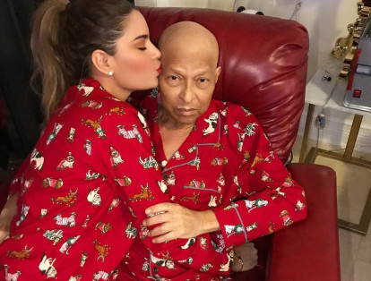 Ariadna Gutiérrez, exvirreina universal compartió con sus seguidores una foto con su papá, quien padece complicaciones de salud.