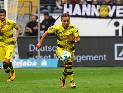 Mario Götze el volante ofensivo del Borussia Dortmund y miembro de la Selección de Alemania sufrió un desgarro en los ligamentos de la pierna derecha.