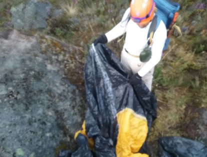 288.3 kilogramos de basura fueron retirados hace 9 meses del nevado del Tolima por parte de fundaciones ambientalistas. Aunque se hizo el llamado a los caminantes, al parecer no se toma conciencia.