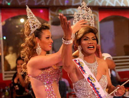 Julieth Mendoza obtuvo la corona y se convirtió en la nueva Señora Gay Colombia 2018 en Medellín. Ostentará el título hasta que se realice la octava versión del concurso el próximo año.