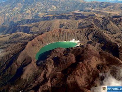 La laguna verde está en el departamento de Nariño, a unos 3.800 m.s.n.m. Se encuentra al sur de municipio de Tuquerres, en inmediacione del volcán Azufral.