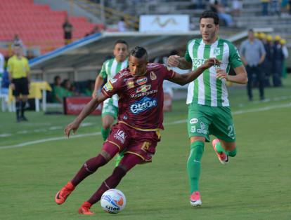 Sebastián Villa (Tolima) y Gonzalo Castellani (Nacional), el partido finalizó 0-1 para la visita.