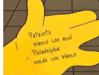 Esta imagen que muestra la mano de Homero Simpson explicando el color de los dos equipos que se enfrentarían en el Super Bowl fue una de las más compartidas en redes como Twitter e Instagram.