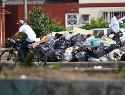 Con más de 100 camiones se espera superar la emergencia en localidades como Antonio Nariño, Barrios Unidos, Usme Chapinero, Engativá, Fontibón, San Cristóbal, entre otras.